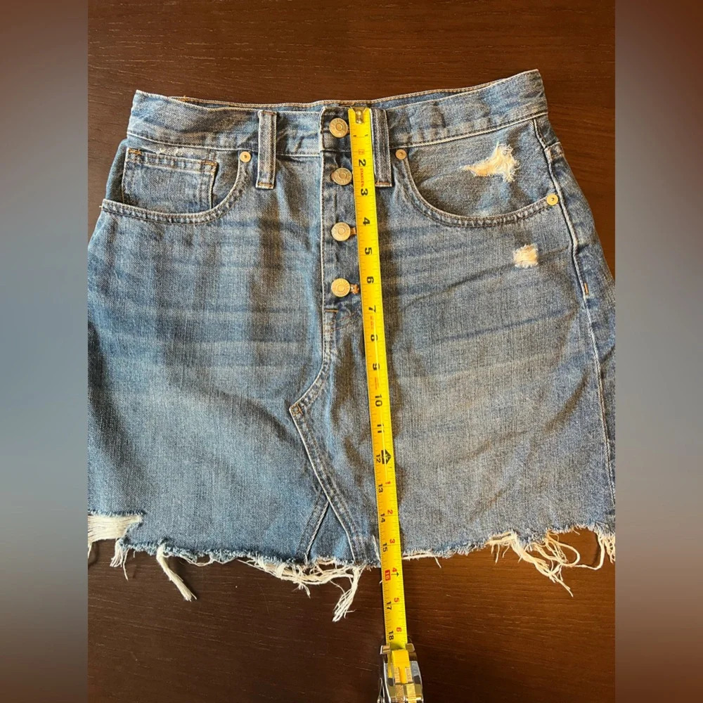 Madewell Rigid Demin A Line mini skirt. Size 27. - Picture 6 of 8